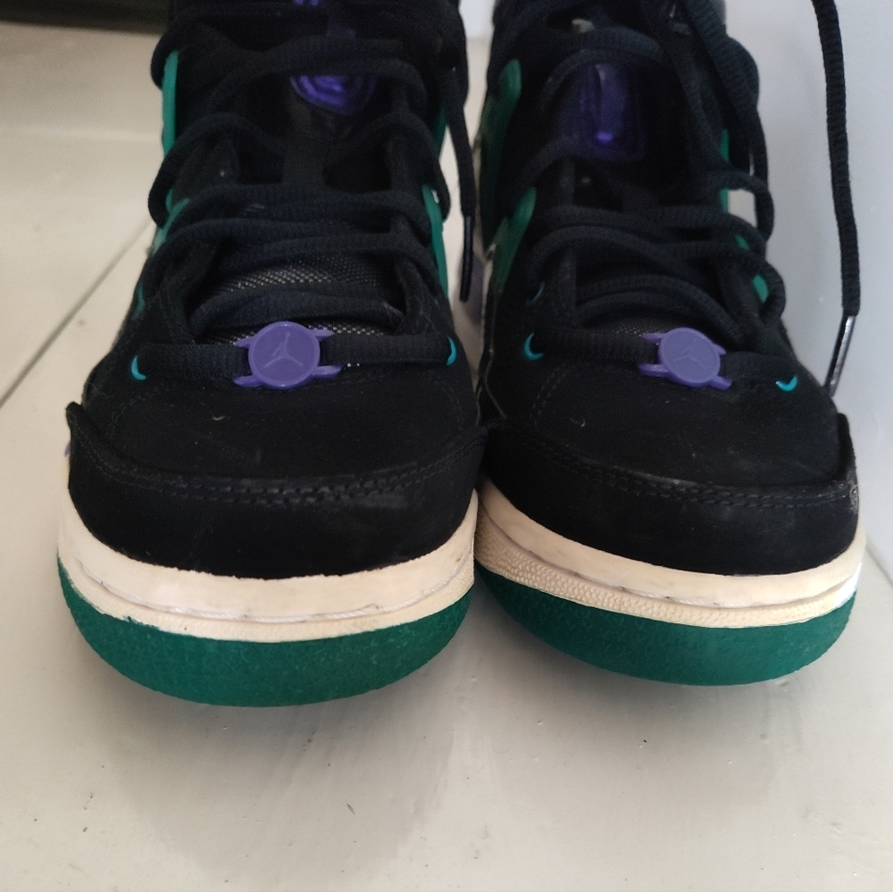 Jordan Air Jordan Flight TR 97 | Black Purple Green | Youth Boy's 7 - Picture 3 of 8